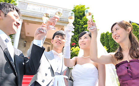 挙式日を結婚記念日とする