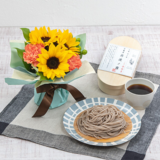 京蕎麦「丹波ノ霧 半なま蕎麦」とそのまま飾れるブーケのセット