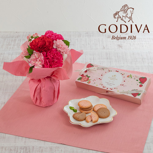 ゴディバ「あまおう苺クッキー アソートメント」とそのまま飾れるブーケのセット